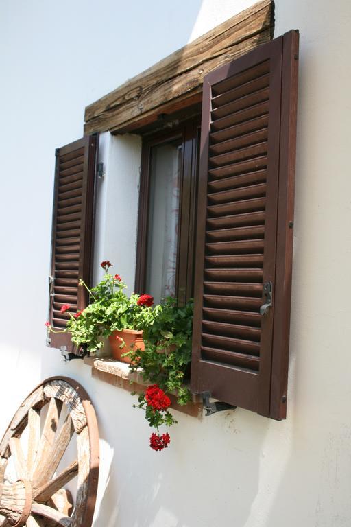 Casale Le Due Querce Guest House Ferentillo Екстериор снимка