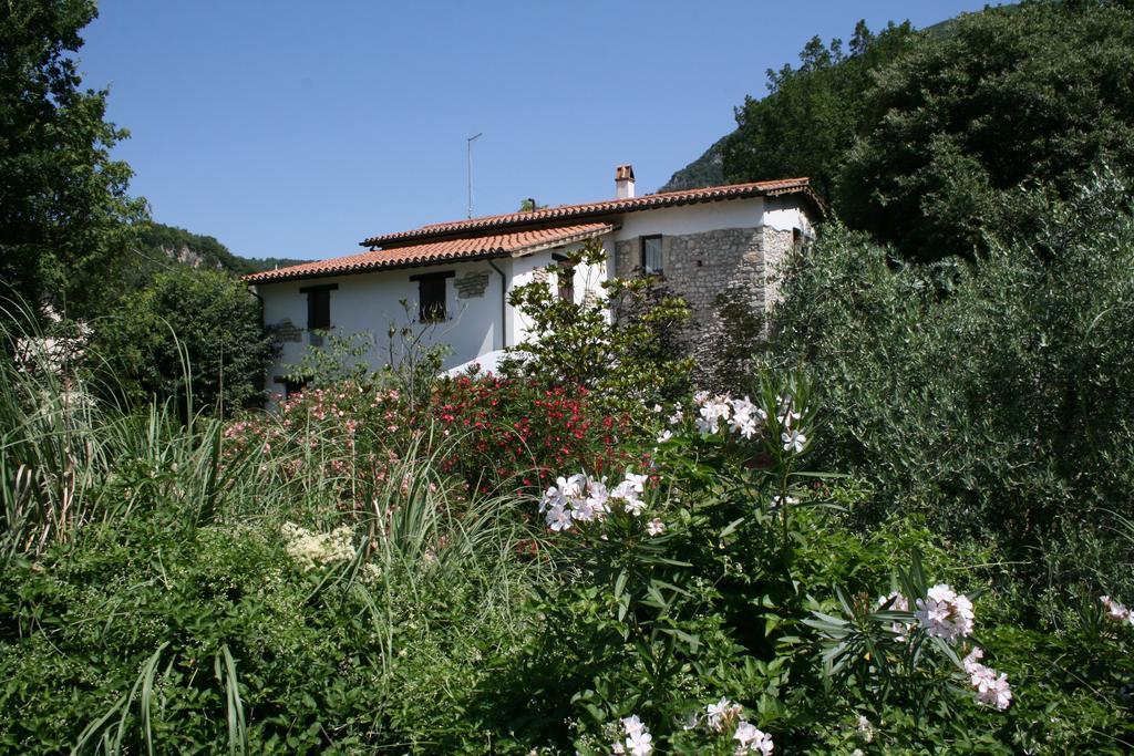 Casale Le Due Querce Guest House Ferentillo Екстериор снимка